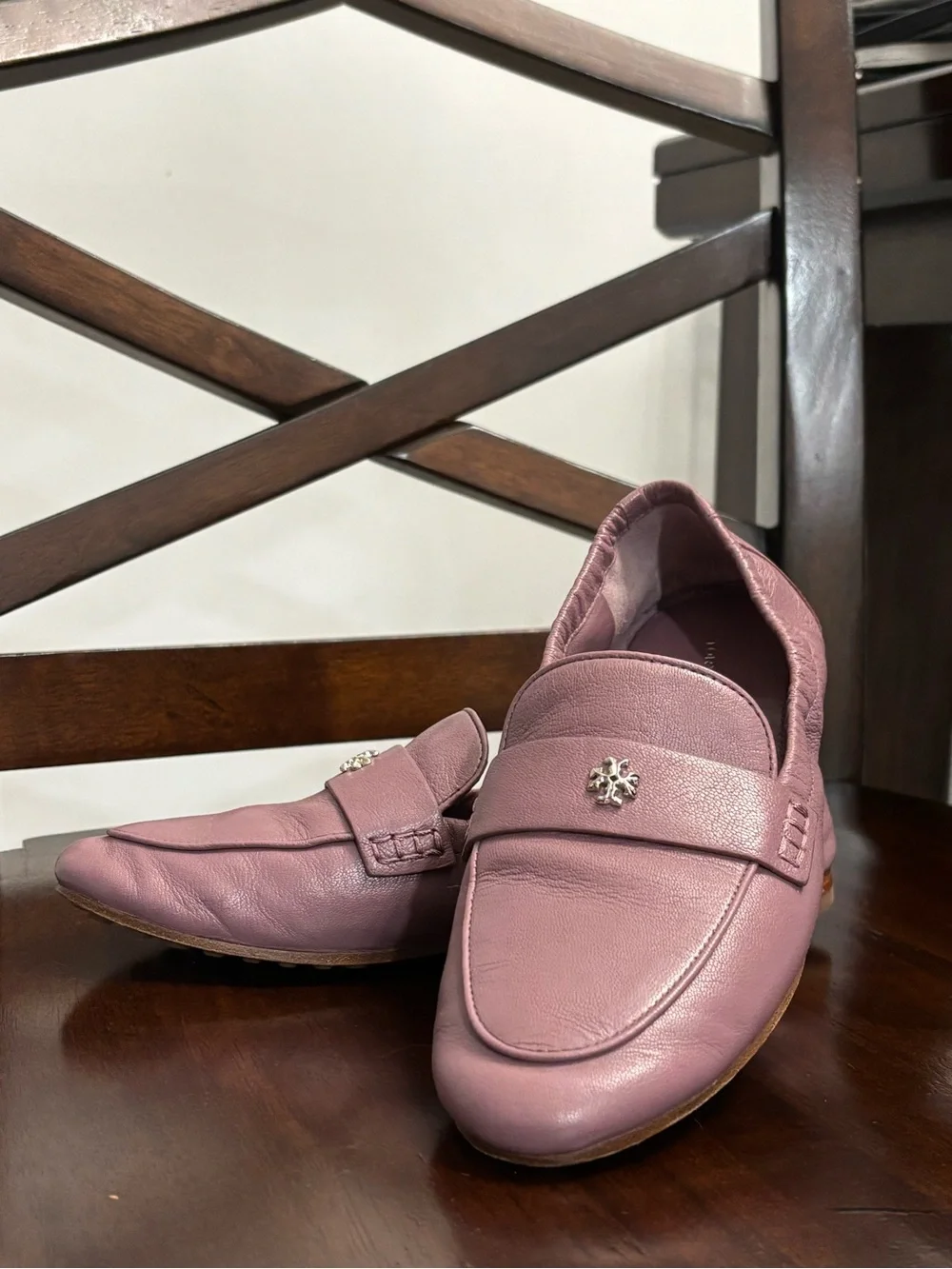 Tory Burch Dusty Rose Leather Loafers with Logo Accent